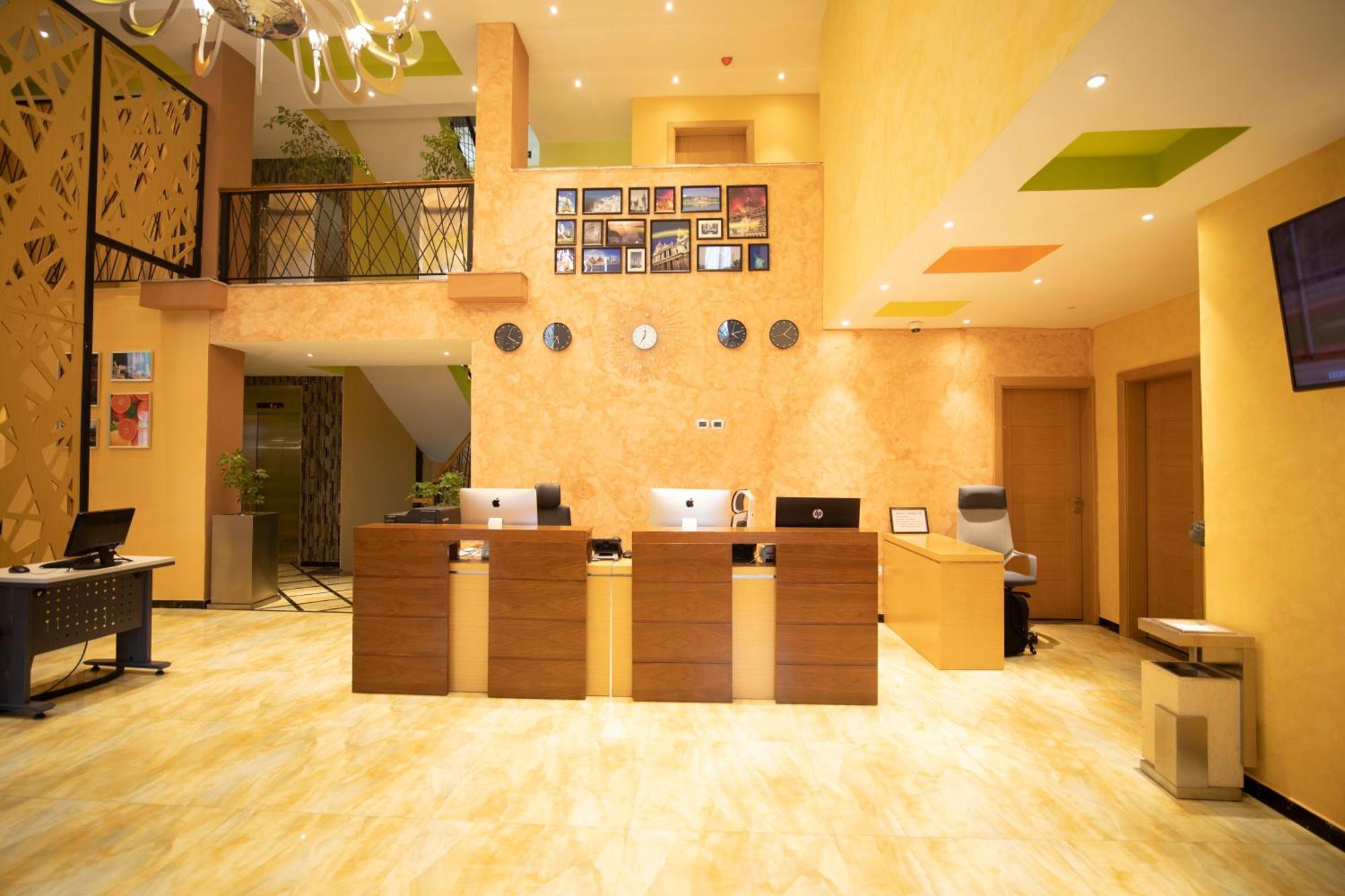 Vamos Addis Hotel Exteriör bild